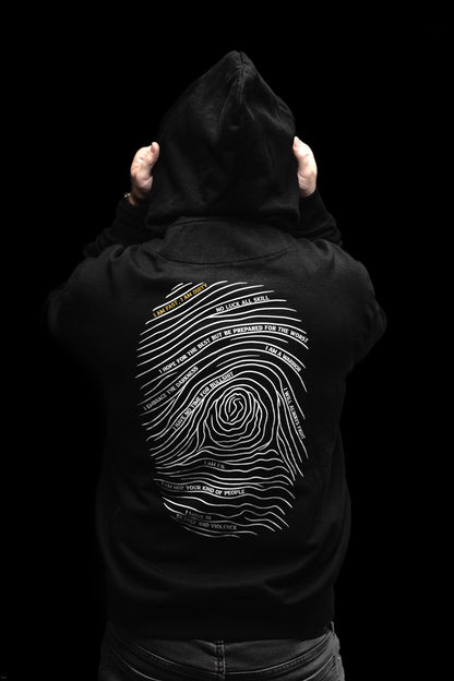 Fast & Dirty Gear Fingerprint Design auf dem Rücken - schwarzer Oversize Hoodie