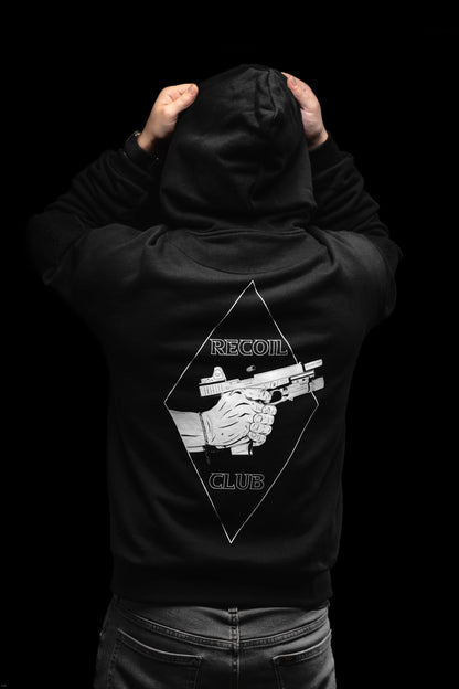 Ikonischer Rückenprint Recoil Club auf dem Fast & Dirty Gear Oversize Hoodie