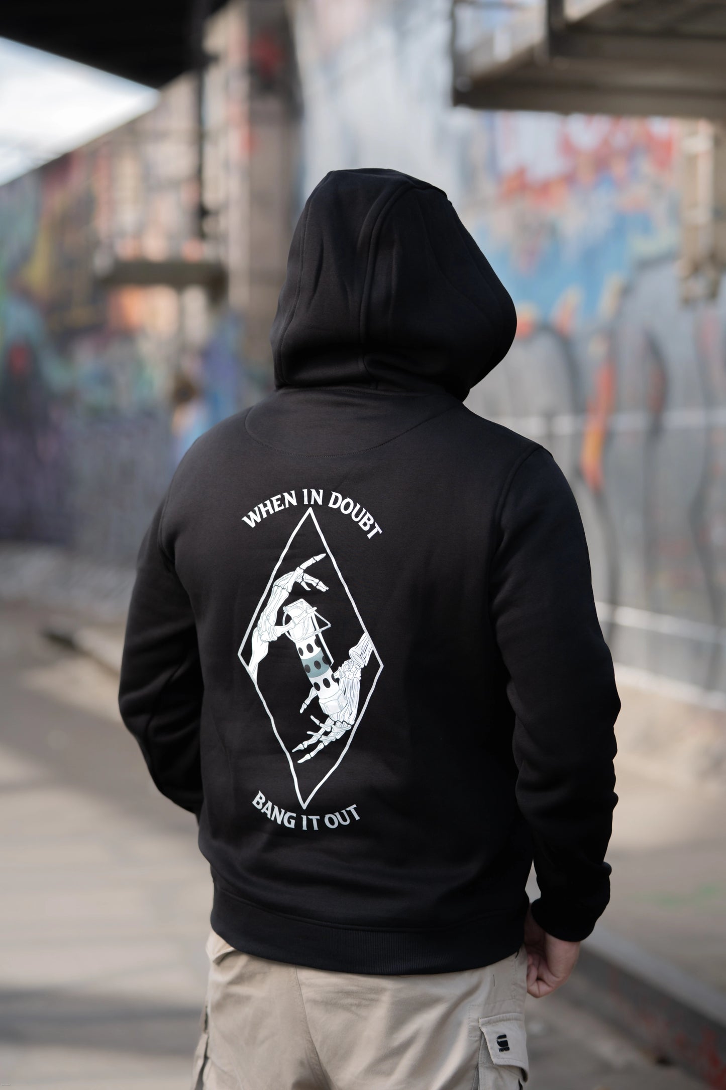 LIGHT HOODIE - BANG IT OUT